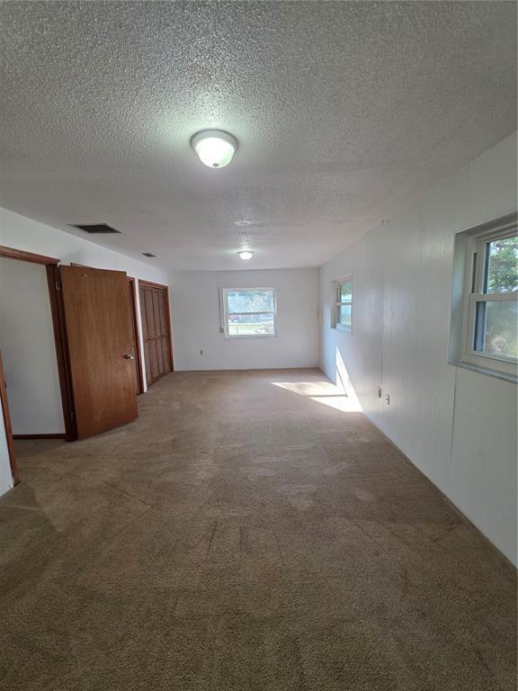 Building Photo - 2301 NE 32nd St