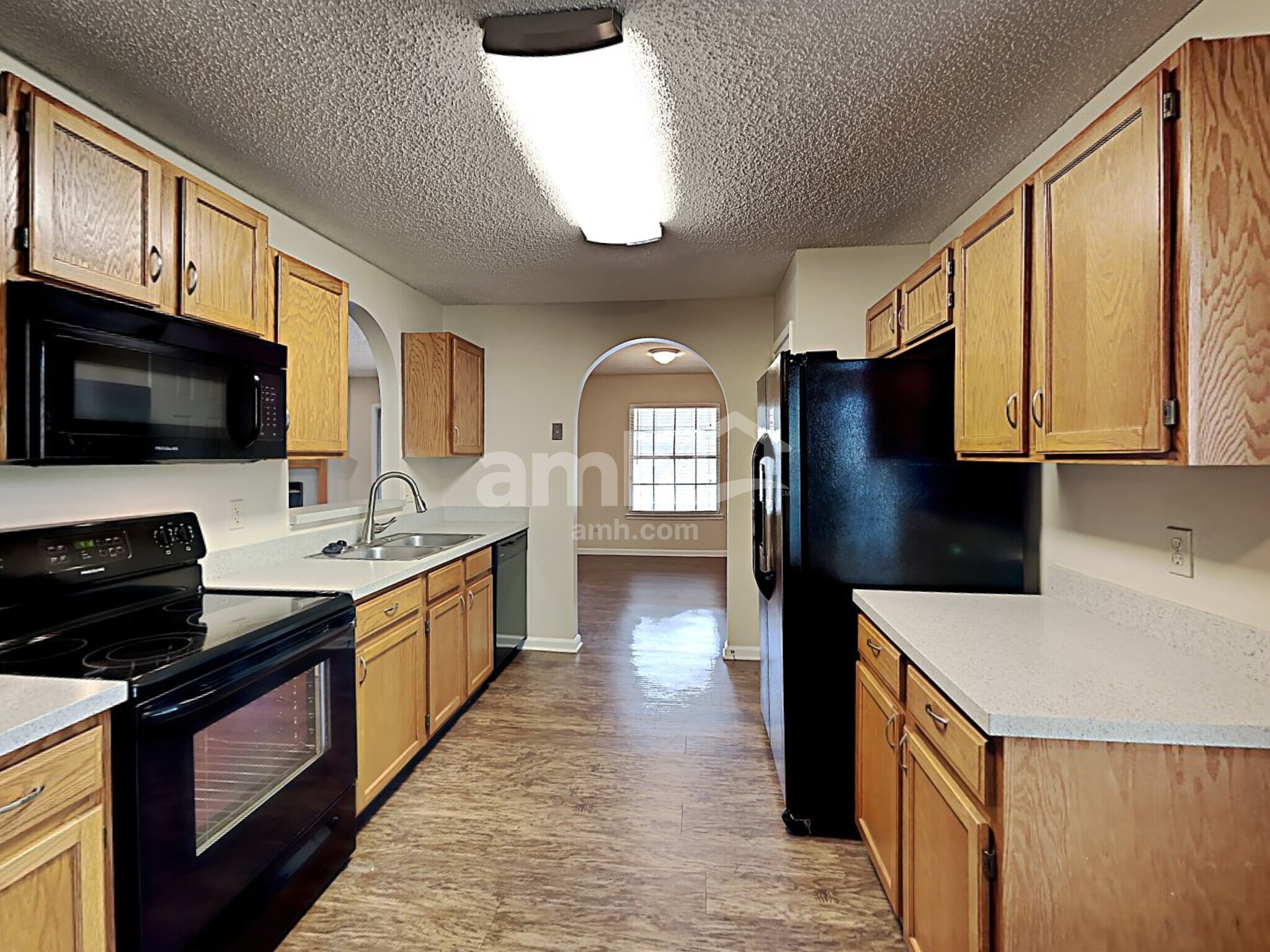 Building Photo - 4637 Blue Stream Ln S