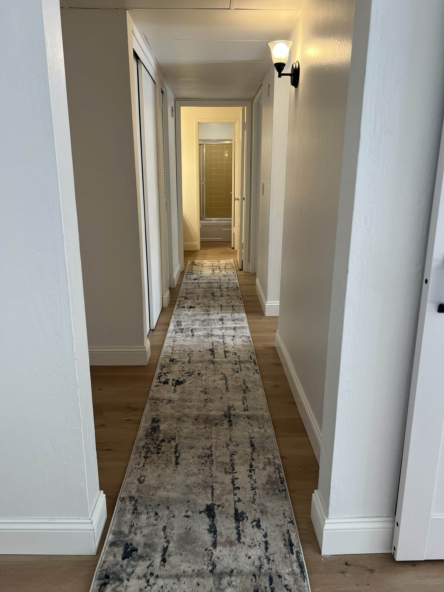 Building Photo - 320 N Civic Dr