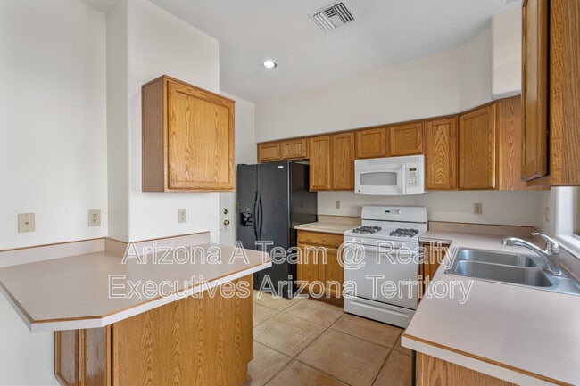 Building Photo - 3730 N Bay Horse Loop