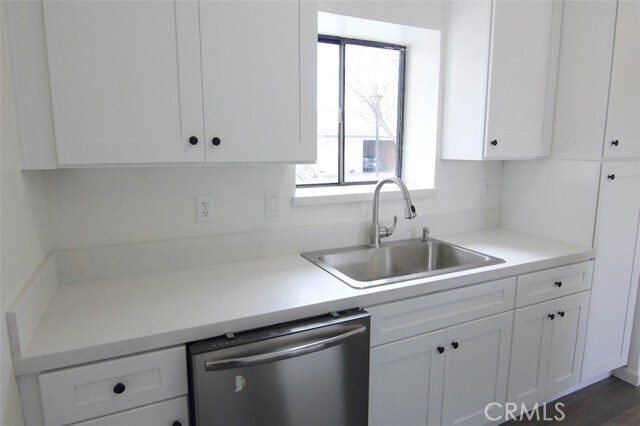 Building Photo - 9505 Arlington Ave