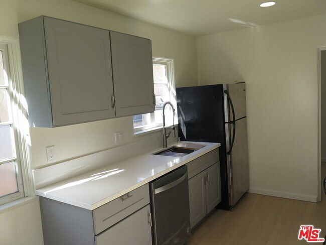 Building Photo - 2128 20th St