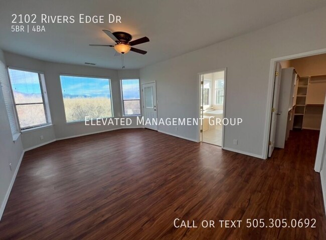 Building Photo - Spacious 5 Bedroom, Views, Refrigerated Ai...