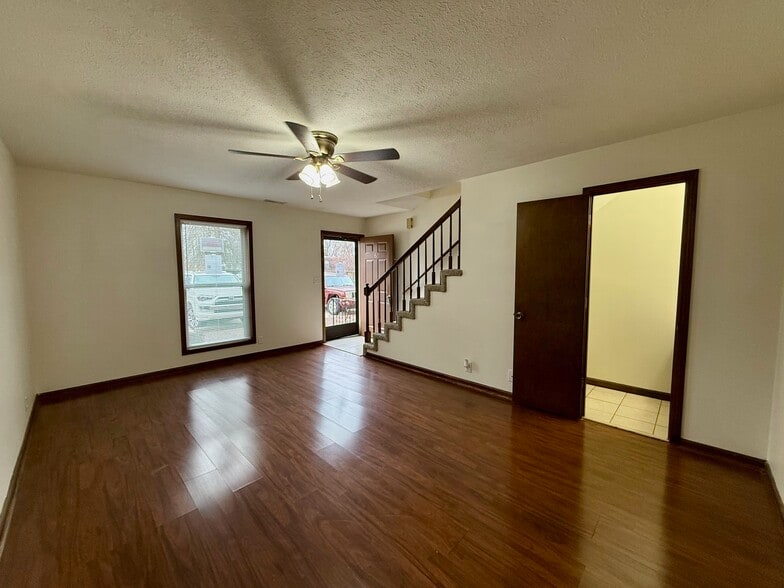 Living Room - 110 Elleta Ave