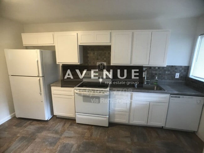 Building Photo - 720 Preakness Ln