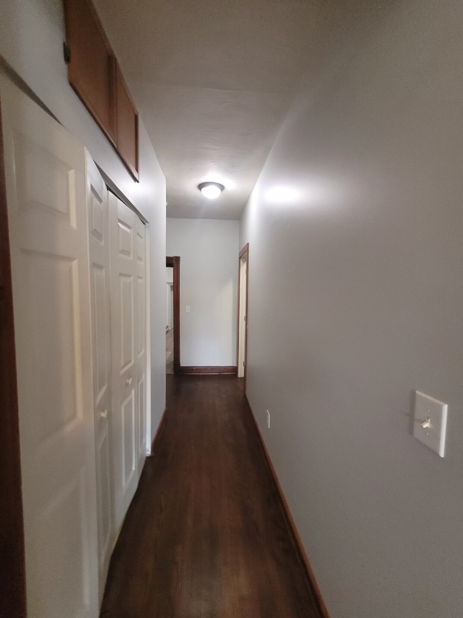 Building Photo - 225 Pleasant St