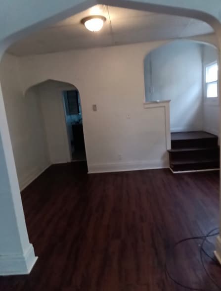 Building Photo - 1217 Greenwood Ave