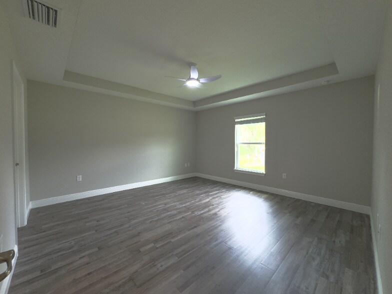 Building Photo - 6 Oak Pass Loop