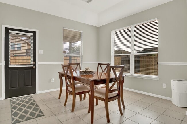 Building Photo - 15314 Hazen Point Dr