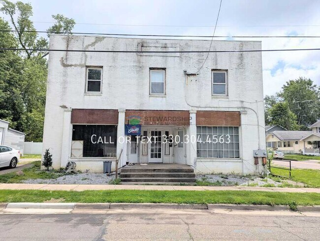 Building Photo - 177 Watson St