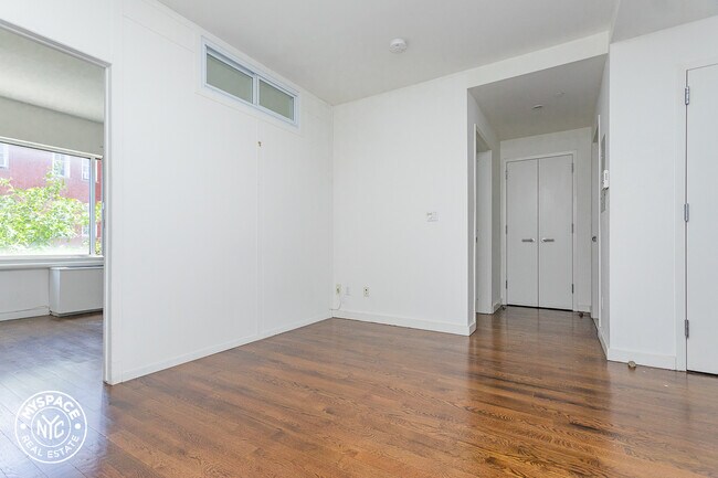 Building Photo - 1209 Dekalb Ave