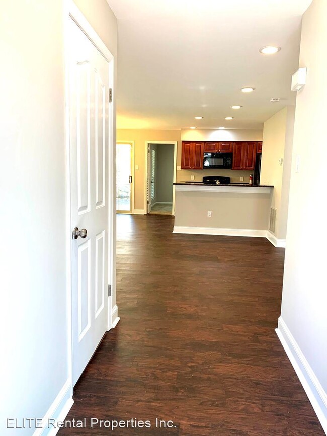 Building Photo - 2 br, 2 bath House - 1109 Foxmeadow Drive