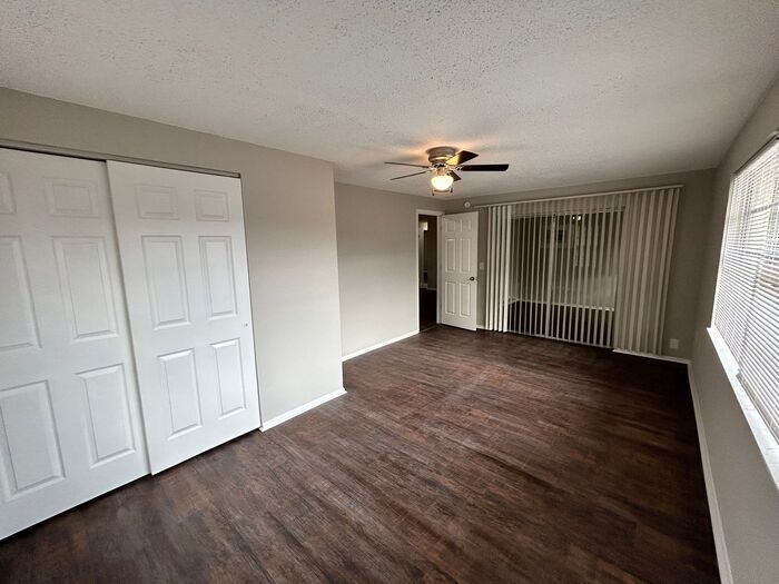 Building Photo - 7316 Nova Scotia Dr