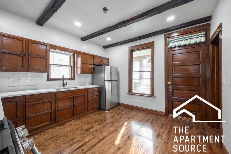 Building Photo - 5311 W Berenice Ave