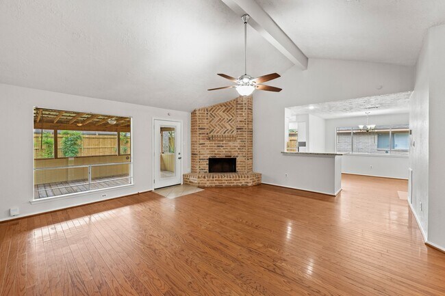 Building Photo - 4503 Pineville Ln