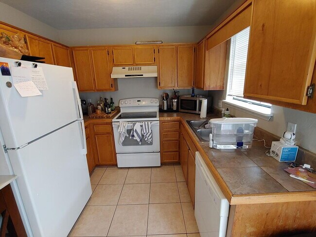 Building Photo - 1333 Warrior Way