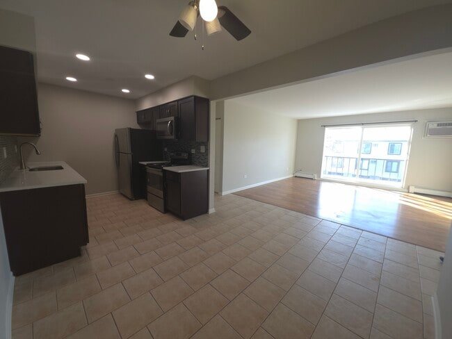 Building Photo - 1667 Kiowa Cir