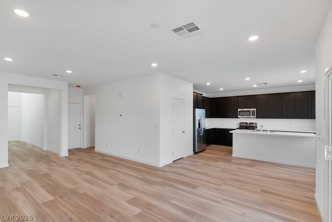 Building Photo - 8328 Meridian Rdg Ave