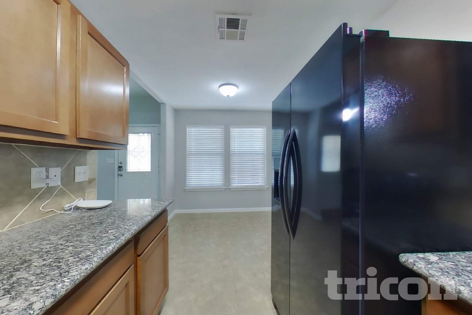 Building Photo - 10951 Royal Forest Dr