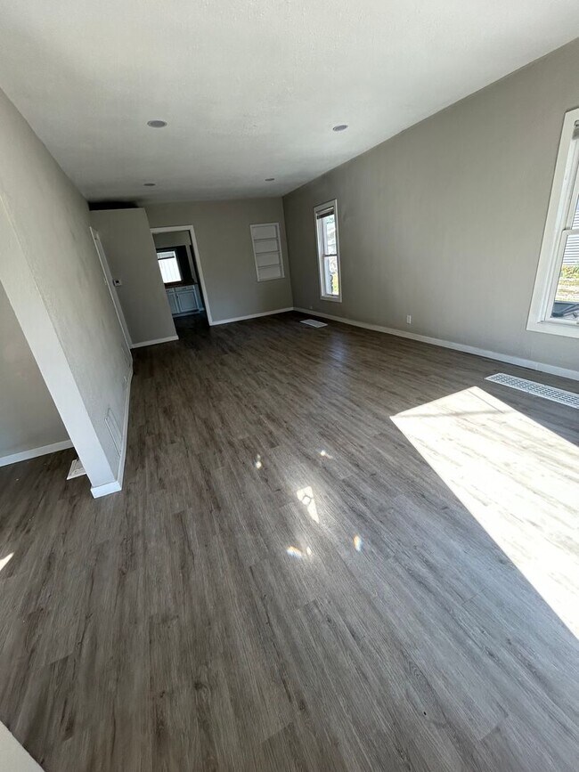 Primary Photo - 3bd 1ba house for rent