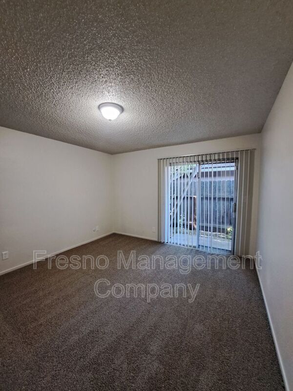 Building Photo - 3037 W Pontiac Way