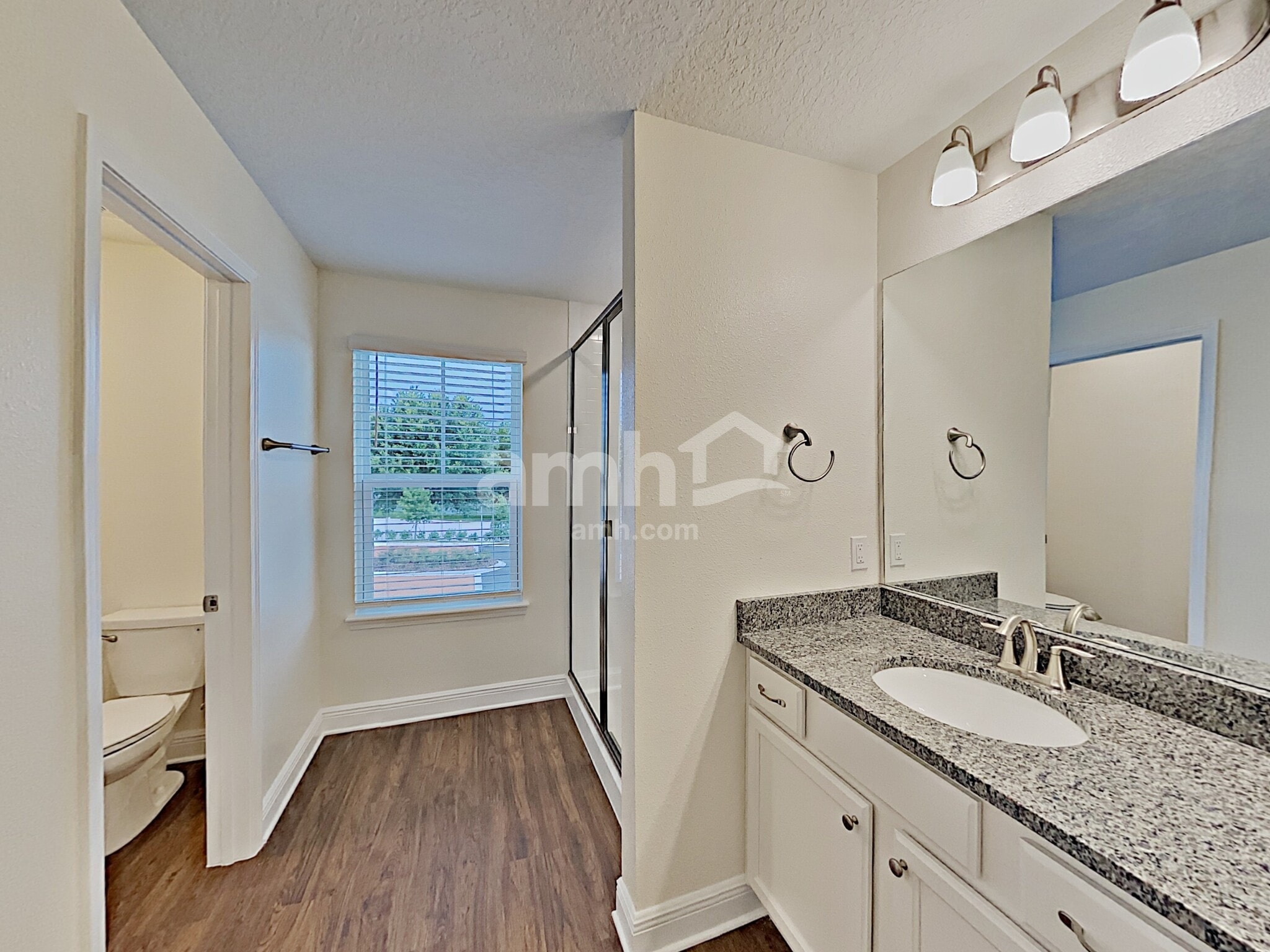 Building Photo - 707 Zarabrooke Ct