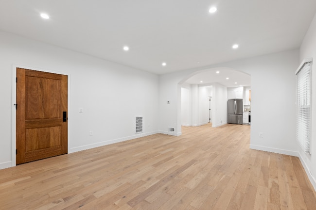 Building Photo - 6511 Orange St