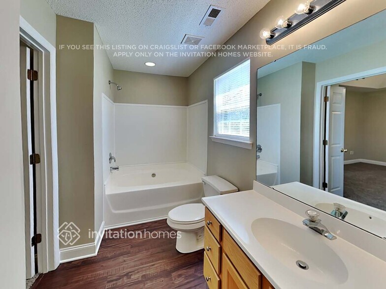 Building Photo - 2017 Briarberry Ln