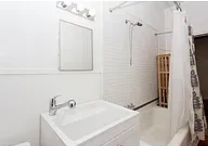 Building Photo - 5111 Wayne Ave