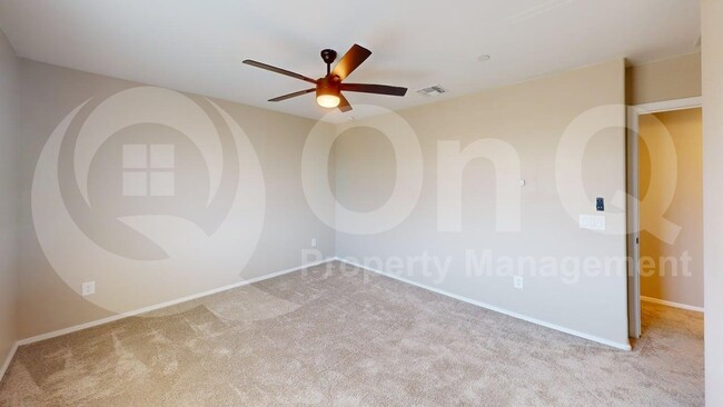 Building Photo - 10587 W Chadwick Dr