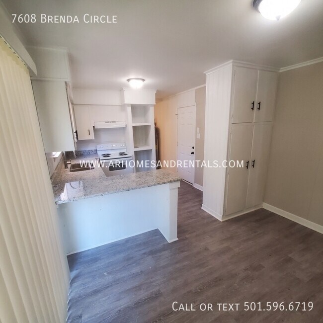 Building Photo - 7608 Brenda Circle | $1295 | 3 beds, 1.5 b...