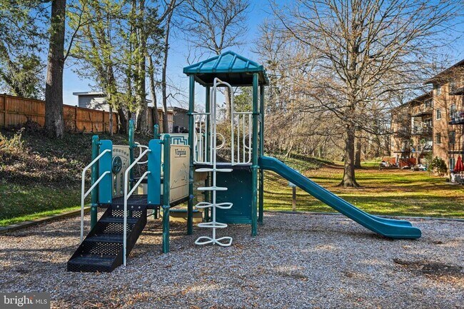 Building Photo - 4106 Mangalore Dr
