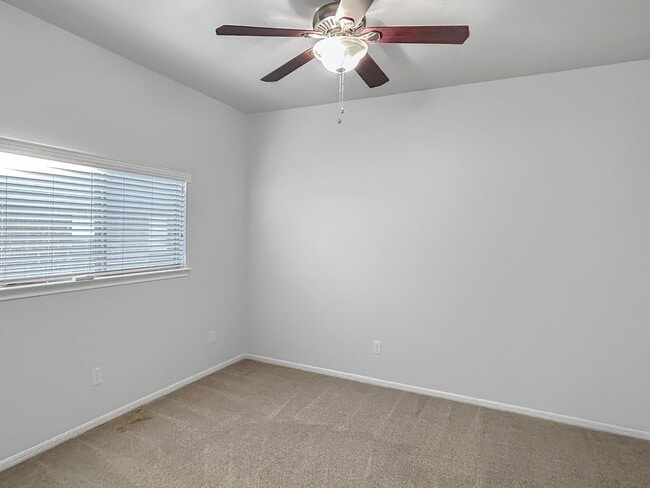 Building Photo - Spacious and Stylish in Schertz!