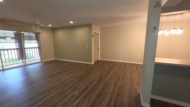 Building Photo - 12119 Sunny Glen Ln