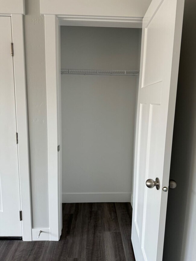 Building Photo - Condo in the Lehi Exchange Community!! 3 bed/2bth 1 car Garage!!!