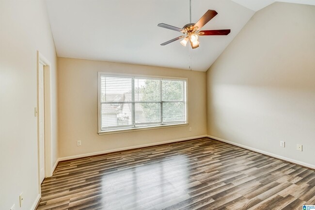 Building Photo - 2212 Rushton Ln