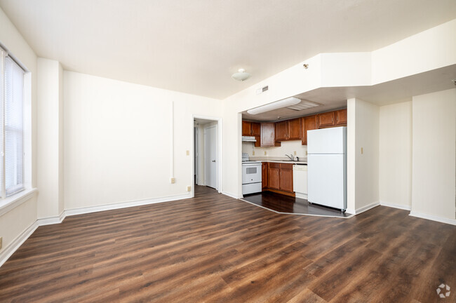 2BR, 1BA - 816SF - Living Room - The Meridian Apartments