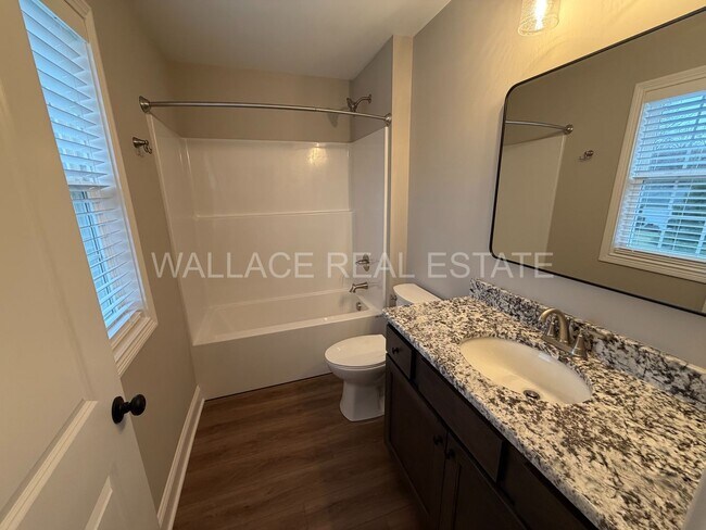 Building Photo - LOCATED IN W. KNOX...BEAUTIFUL NEW CONSTRUCTION HOME WITH 4 BEDROOMS