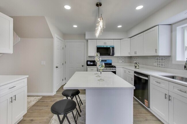 Building Photo - 508 Beechwood Dr