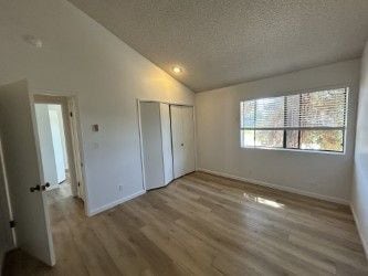 Building Photo - 570 Peach St
