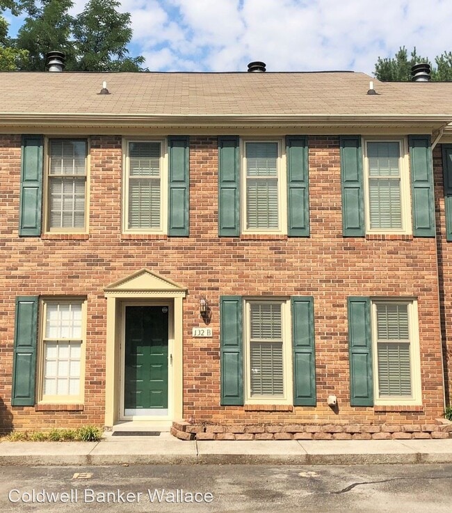 2 br, 2.5 bath House 132 B Durwood Road 132 Durwood Rd Knoxville TN