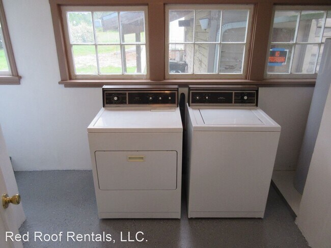 Building Photo - 1 br, 1 bath House - 10119 Aqueduct Dr E