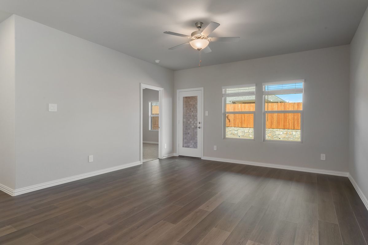 Building Photo - 818 Honeydew Ln