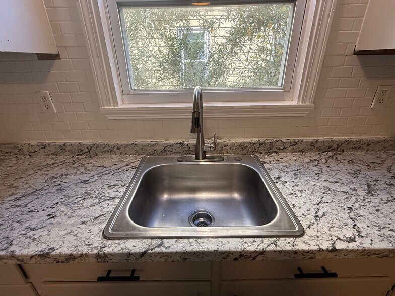 Kitchen Sink - 45 Union St