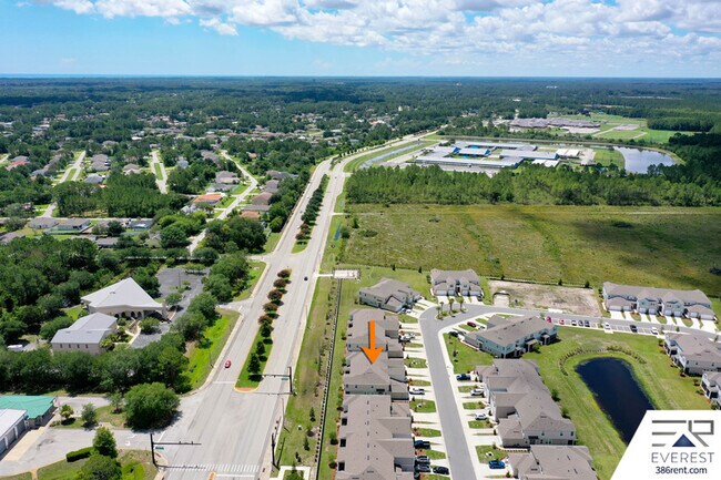 Building Photo - 152 Redbud Rd