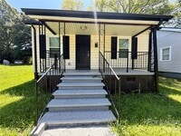 Building Photo - 457 Fewell St