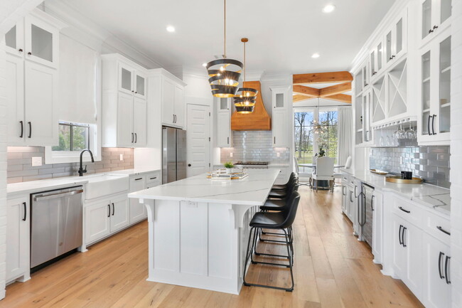 Kitchen - 3305 Pointe Marie Dr