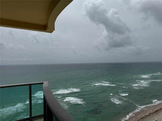 Building Photo - 2501 S Ocean Dr