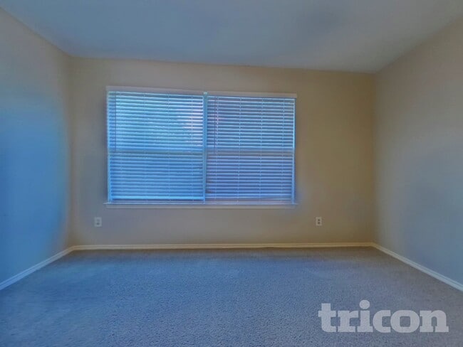 Building Photo - 5604 Nacona Dr