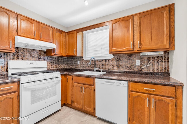 Building Photo - 562 Innkeeper Ln